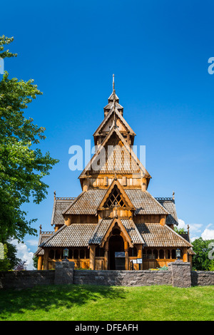 Die Stav Kirche im Scandinavian Heritage Center in Minot, North Dakota, USA. Stockfoto