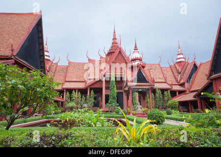 Der Innenhof des Nationalmuseum in Phnom Penh, Kambodscha Stockfoto