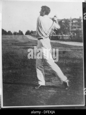 Dieses informelle Foto zeigt Franklin D. Roosevelt während seiner Zeit in Campobello, dem Sommerhaus seiner Familie. Das Bild bietet einen Einblick in sein Privatleben außerhalb seiner Präsidentenpflicht. Stockfoto