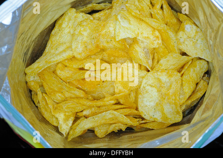 Tomaten und Knoblauch gewürzt Chips. Stockfoto