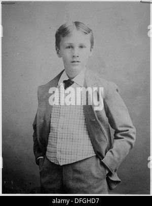 Ein Porträt von Franklin D. Roosevelt, aufgenommen 1966 in New York City, zeigt die würdevolle Präsenz dieses prominenten US-Präsidenten. Das Bild spiegelt Roosevelts anhaltenden Einfluss auf die amerikanische Politik wider. Stockfoto