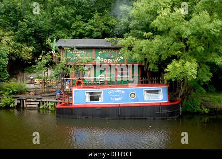 Schmale Boote auf Rochdale Kanal in der Nähe von Hebden Bridge, Yorkshire, Großbritannien Stockfoto