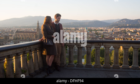 Professionelle Models bei einem Fotoshooting am Piazzale Michelangelo, Florenz, Toskana, Italien Stockfoto