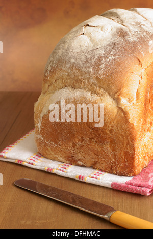 Traditionellen Stil Thekenverkauf weißen Laib Brot Stockfoto