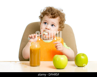 Baby Essen Soße selbst Stockfoto