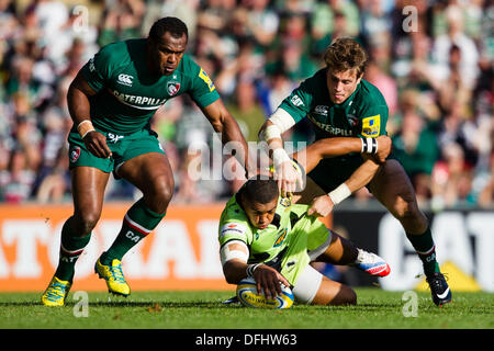 Leicester, UK. 5. Oktober 2013. Aktion aus dem Aviva Premiership Runde 5 Spiel zwischen Leicester Tigers und Northampton Saints gespielt an der Welford Road, Leicester Credit: Graham Wilson/Alamy Live News Stockfoto
