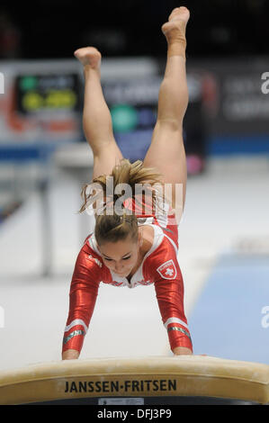 Antwerpen, Belgien. 5. Oktober 2013. World Championship Gymnastik Antwerpen Belgien. Einzelnen Apparat Finale 5.10.13.Guilia Schürch, SUI-Credit: ALAN EDWARDS/Alamy Live-Nachrichten Stockfoto