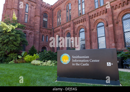 Smithsonian Informationszentrum, das Schloss - Washington, DC USA Stockfoto