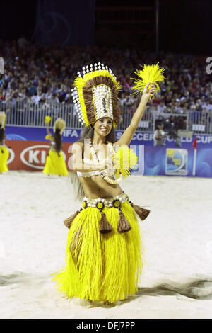 Papeete, Tahiti. 28. September 2013. Tänzer Beach-Soccer: FIFA Beach Soccer World Cup Tahiti 2013 geschlosen Zeremonie Tahua Sängertruppen-Stadion in Papeete, Tahiti. © Wataru Kohayakawa/AFLO/Alamy Live-Nachrichten Stockfoto