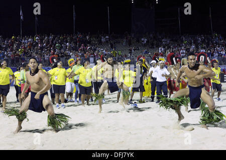 Papeete, Tahiti. 28. September 2013. Tänzer Beach-Soccer: FIFA Beach Soccer World Cup Tahiti 2013 geschlosen Zeremonie Tahua Sängertruppen-Stadion in Papeete, Tahiti. © Wataru Kohayakawa/AFLO/Alamy Live-Nachrichten Stockfoto