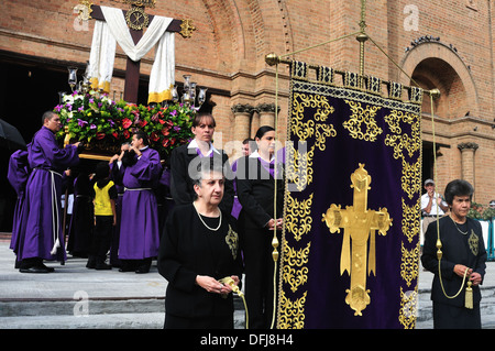 Ostern im Parque Simon Bolivar - MEDELLIN. Abteilung von Antioquia. Kolumbien Stockfoto