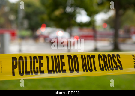 Polizei-Linie Klebeband an einem Tatort - Washington, DC USA Stockfoto