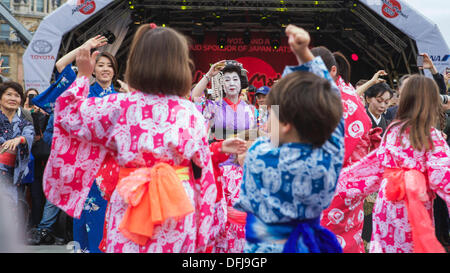 Trafalgar Square, London, UK. 5. Oktober 2013. Japan-Matsuri 2013 - Trafalgar Square, London, UK. Stockfoto