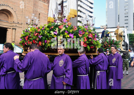 Ostern im Parque Simon Bolivar - MEDELLIN. Abteilung von Antioquia. Kolumbien Stockfoto