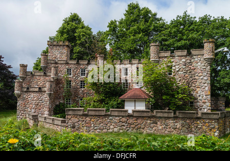 Eine Miniatur-Nachbildung der Tower of London, Woodleigh Repliken einer verlassenen Touristenattraktion auf Prince Edward Island, Kanada. Stockfoto