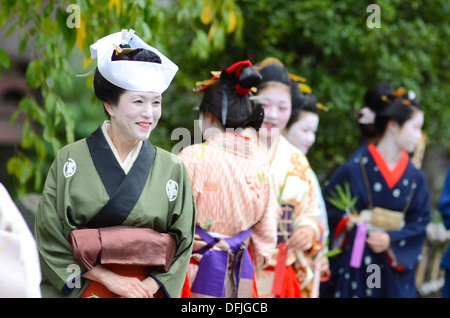 Eine Szene aus dem "Kushi Matsuri" (Kamm-Festival) in Kyoto, Japan. Stockfoto