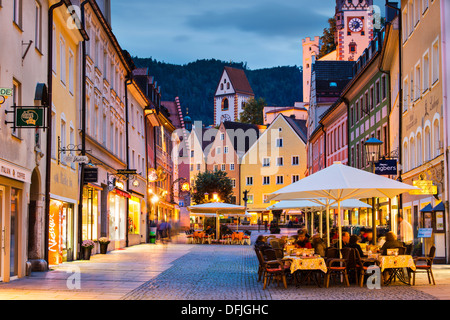 Gasse der Reichenstrasse in Füssen, Deutschland. Stockfoto