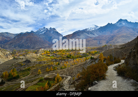 sehr tolle Aussicht auf dem Weg nach muktinath Stockfoto