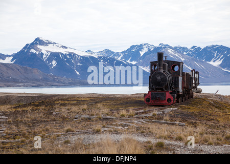 Alten Stream Zug Motor in Ny-Ålesund, Spitzbergen, Svalbard-Archipel, norwegischen Arktis Stockfoto