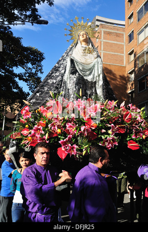 Ostern im Parque Simon Bolivar - MEDELLIN. Abteilung von Antioquia. Kolumbien Stockfoto