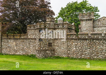 Eine Miniatur-Nachbildung der Tower of London, Woodleigh Repliken einer verlassenen Touristenattraktion auf Prince Edward Island, Kanada. Stockfoto