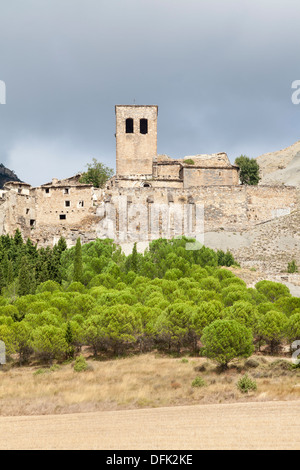 Das verlassene Dorf Escó in der Nähe von Yesa Stausee, Huesca, Spanien Stockfoto