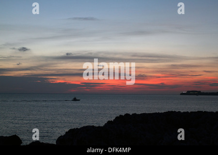 Sonnenuntergang in Cala Blanca, Menorca, Balearen Stockfoto