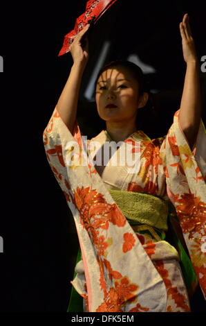 Trafalgar Square, London, UK. 5. Oktober 2013. Japan-Matsuri 2013 - Japan-Kultur-Festival auf dem Trafalgar Square in London, UK-Credit: Marcin Libera/Alamy Live News Stockfoto