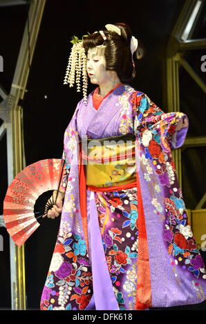 Trafalgar Square, London, UK. 5. Oktober 2013. Japan-Matsuri 2013 - Japan-Kultur-Festival auf dem Trafalgar Square in London, UK-Credit: Marcin Libera/Alamy Live News Stockfoto