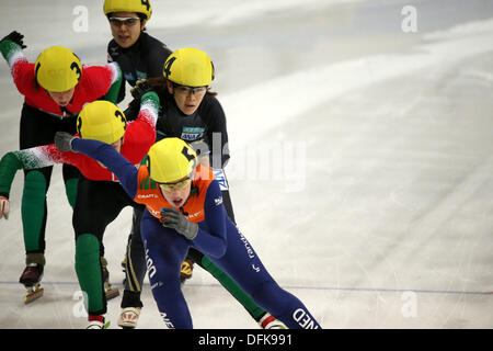 Seoul, Südkorea. 6. Oktober 2013. Sayuri Shimizu (JPN) Short-Track: während die Damen 3000m Relais FinalB ISU World Cup in Seoul, Südkorea. Bildnachweis: Jun Tsukida/AFLO SPORT/Alamy Live-Nachrichten Stockfoto