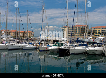 Segelboote in der Queensway Quay Marina, Gibraltar Stockfoto