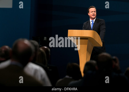 10.02.13. MANCHESTER, England. Premierminister David Cameron. Der Premierminister schließt den Parteitag der konservativen Stockfoto