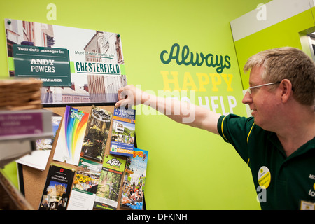 Morrisons M lokalen Pfarrer Lane Einkaufszentrum, Chesterfield. Stockfoto