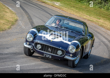 1961 Ferrari 250 GT SWB/C mit Fahrer David Cottingham auf die 2013 Goodwood Festival of Speed, Sussex, UK. Stockfoto