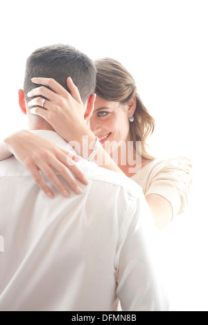 Hohen Schlüsselbild der späten 20er Jahre/Anfang der 30er Jahre männliche und weibliche Paar Umarmung und in der Liebe Stockfoto