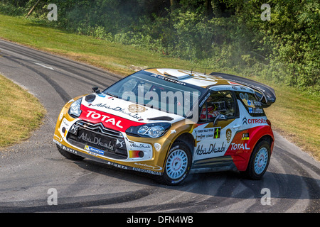 2013 Citroen DS3 WRC mit Pilot Mikko Hirvonen auf dem Goodwood Festival of Speed, Sussex, UK. Stockfoto