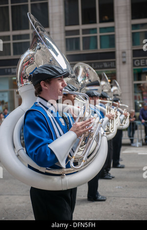 Blaskapelle Sixth Avenue an der Koreanisch-Parade in New York Stockfoto
