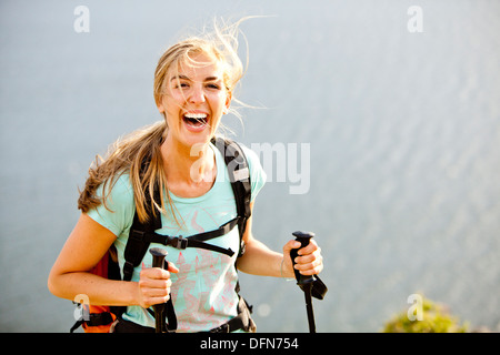 Eine junge Frau, Wandern Stockfoto