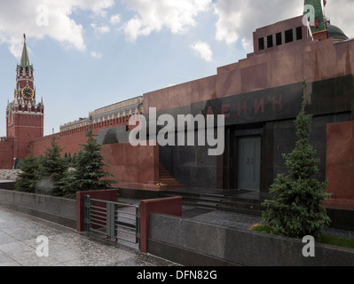 Lenins Mausoleum, des Heilands (Spasskaya) Turm, Roter Platz, Moskau Stockfoto