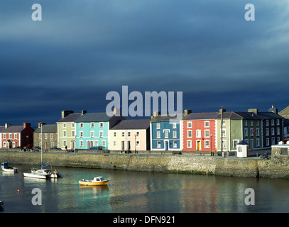 bunte Küstenstadt Stadthäuser, Aberaeron, wales Stockfoto