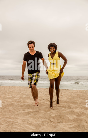 Paar am Strand Stockfoto