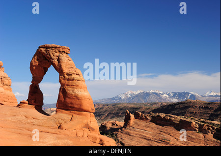 Delicate Arch im Sonnenlicht, Arches National Park, Moab, Utah, Südwesten, USA, Amerika Stockfoto
