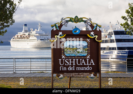 Hafen von Ushuaia, südlichste Citiy Argentiniens, das Ende der Welt, Beagle-Kanal, Feuerland, Argentinien, Südamerika Stockfoto