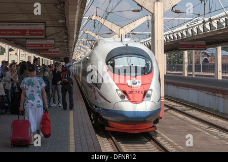 Sapdan Zug, Leningardsky Bahnhof, von Moskau nach St. Petersburg, Russland Stockfoto