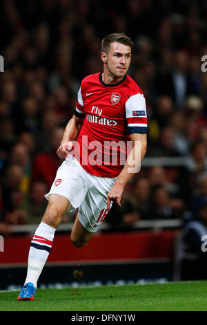 London, UK. © 1. Oktober 2013. Aaron Ramsey (Arsenal) Fußball / Fußball: UEFA Champions League-Gruppe F-match zwischen Arsenal FC 2-0 SSC Napoli im Emirates Stadium in London, England. © D . Nakashima/AFLO/Alamy Live-Nachrichten Stockfoto