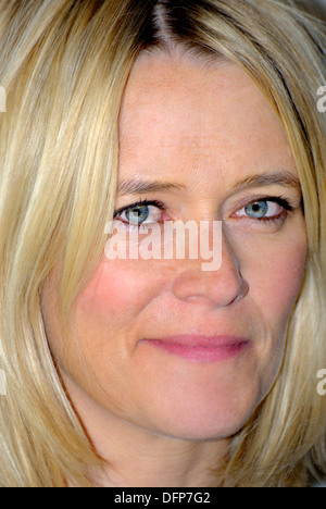 Edith Bowman - schottischen Radio-DJ - bei der Gala Premiere Screening von "Jetzt jeden Tag", London Stockfoto