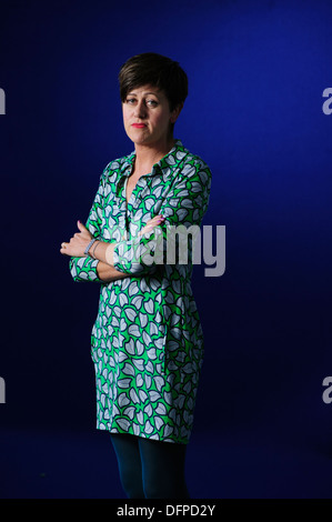 Tracey Thorn, englische Pop-Sängerin, Songwriterin und Mitglied des Duos alles rund um das Mädchen am Edinburgh Book Festival 2013 Stockfoto