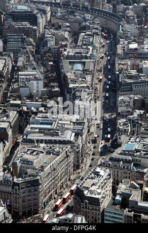 Luftaufnahme des Regents Street in London, angesehen vom Oxford Circus bis Piccadilly Circus Stockfoto