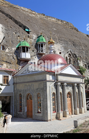 Die Höhle Kloster basiert durch die Mitarbeiter der Apostel Peter Pontifex Klimentom Stockfoto