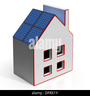 Haus mit Solar-Panels zeigt erneuerbare Energie oder Leistung Stockfoto